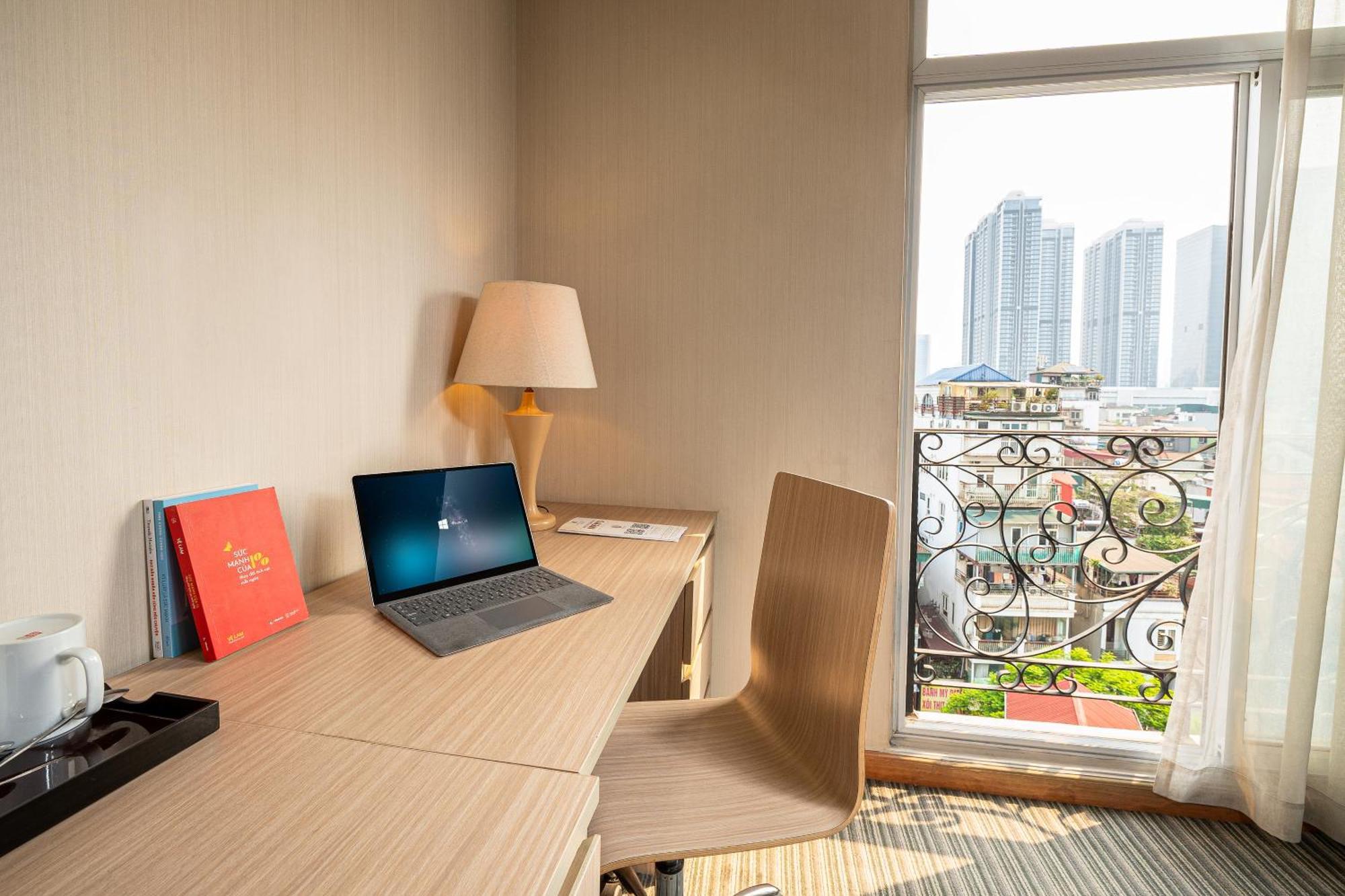 Candle Hotel Hanoi Bagian luar foto