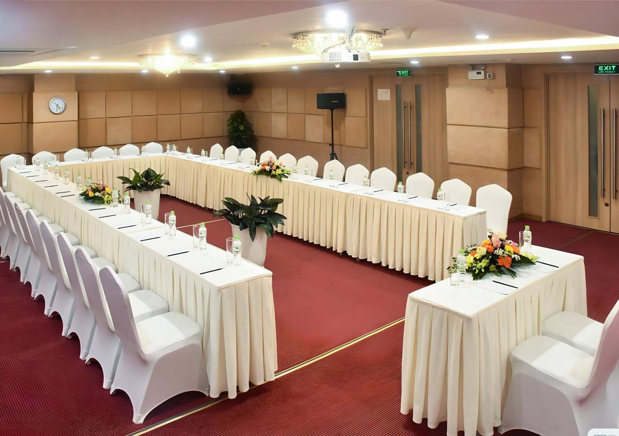 Candle Hotel Hanoi Bagian luar foto